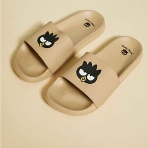 BADTZ-MARU by SANRIO x FOREVER 21 Graphic Sandals in Beige Multi